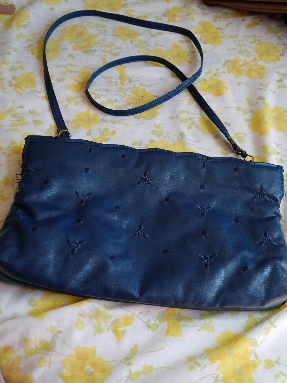 vintage blue faux leather purse made by Holiday Fair Inc. in Taiwan